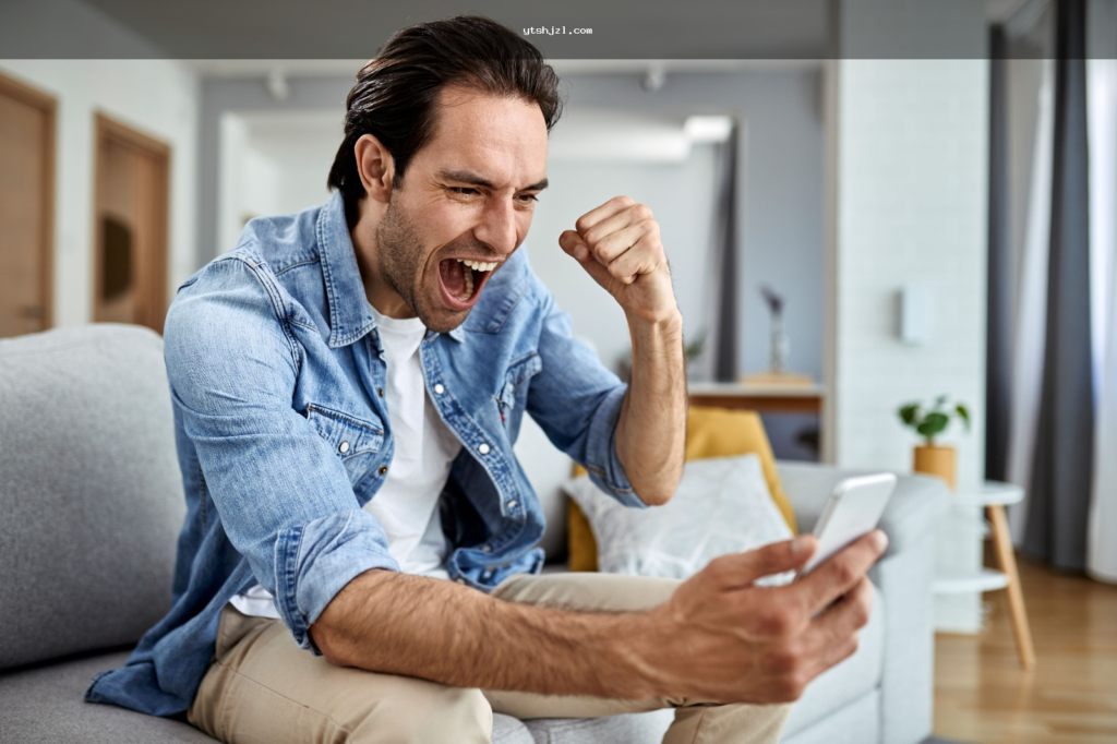 Pessoa verificando plataforma de apostas online